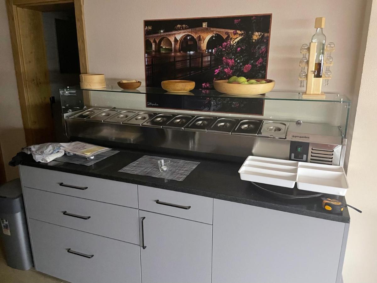 Josanica Bed&Breakfast Konjic Eksteriør billede
